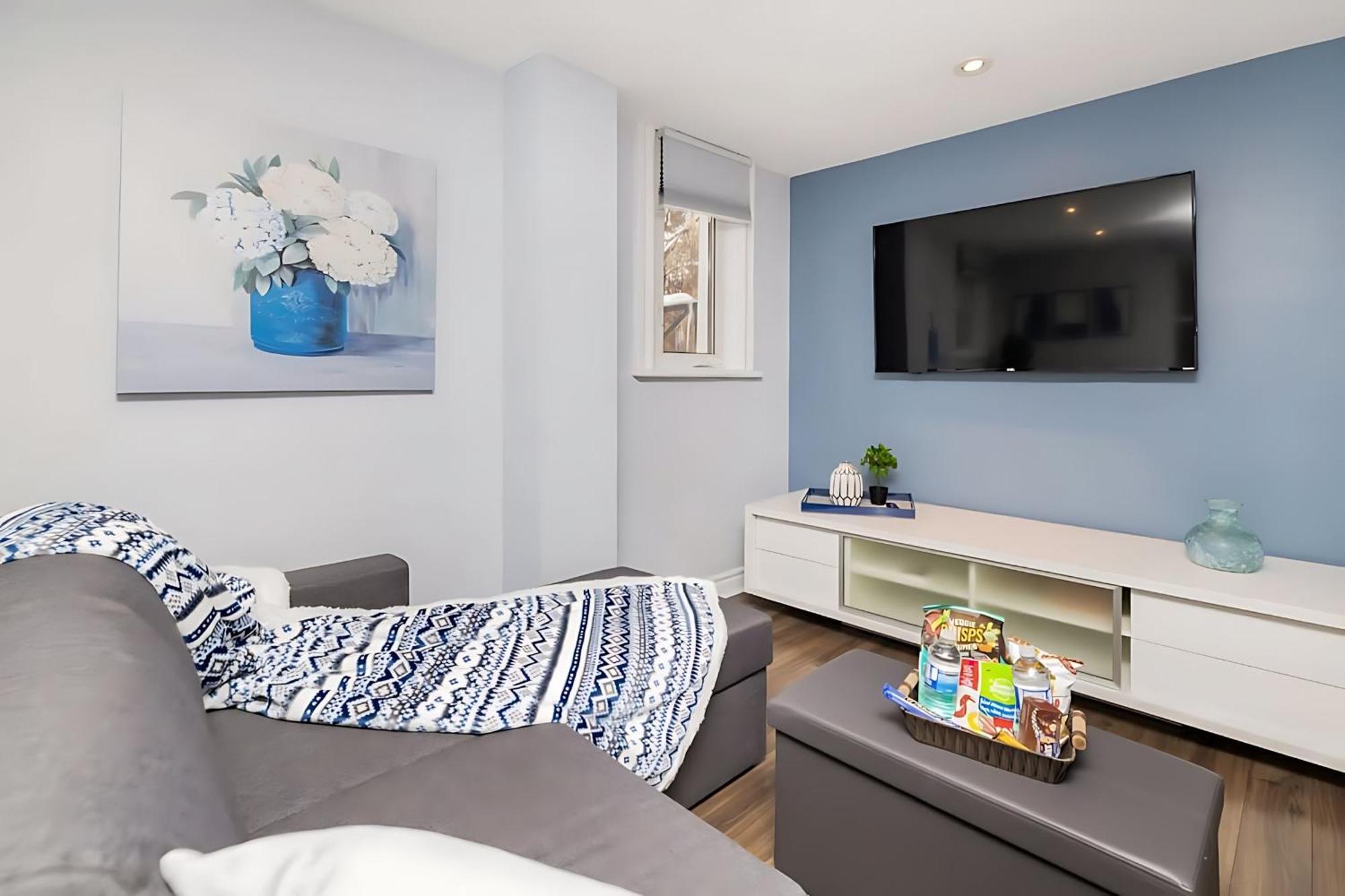 Pet Friendly - 1Br Newly Renovated Apartment オタワ エクステリア 写真